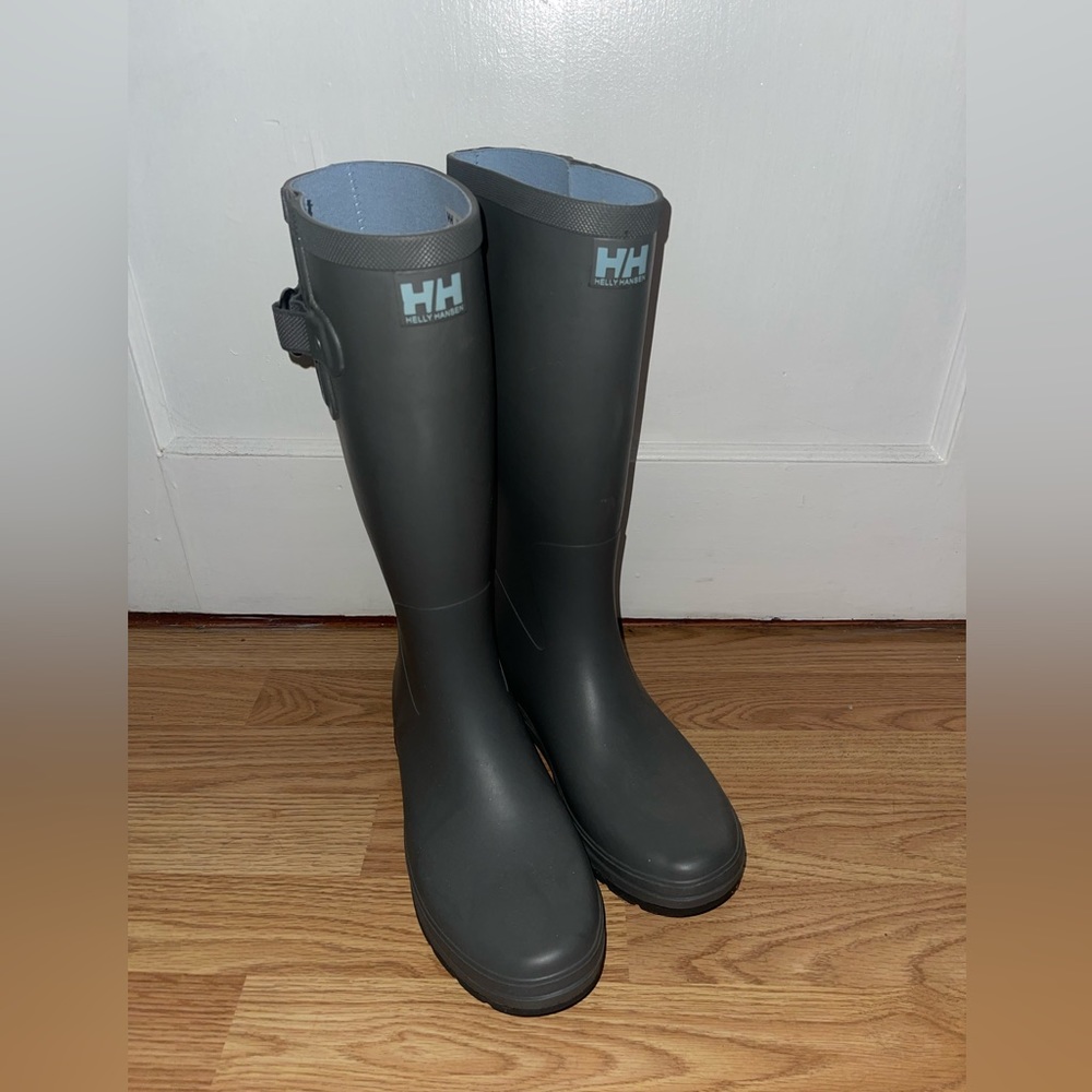 Mid calf rain boots